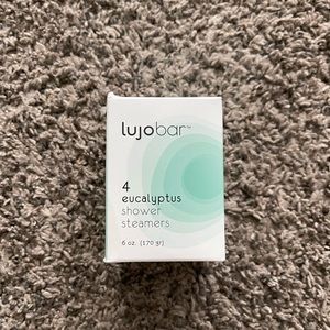Lujo bar eucalyptus shower steamers